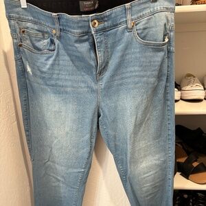 Torrid Bombshell Skinny Ankle Cropped Jeans| Size 20R